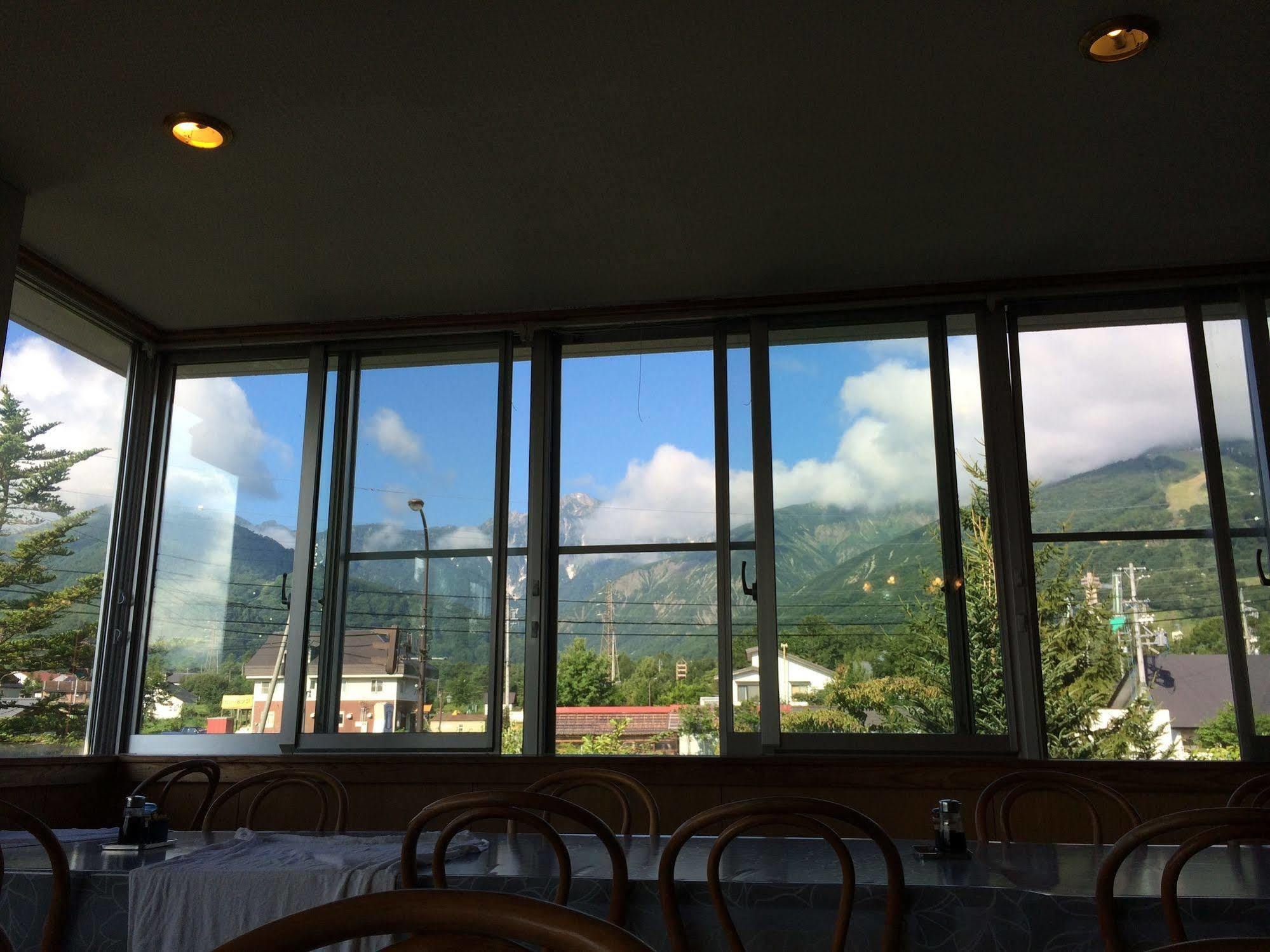 Mountside Jodel Hotel Hakuba Exterior photo