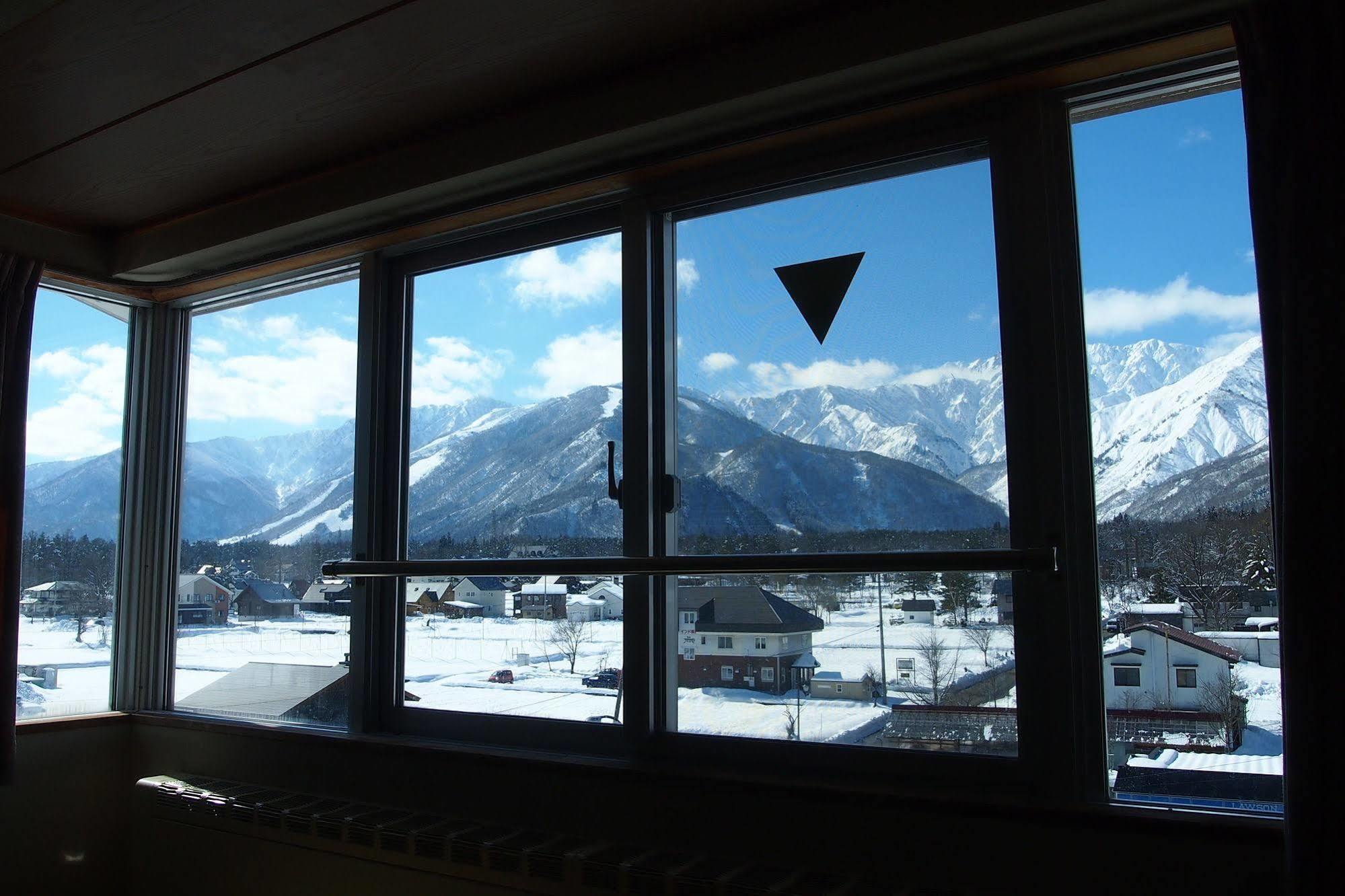 Mountside Jodel Hotel Hakuba Exterior photo