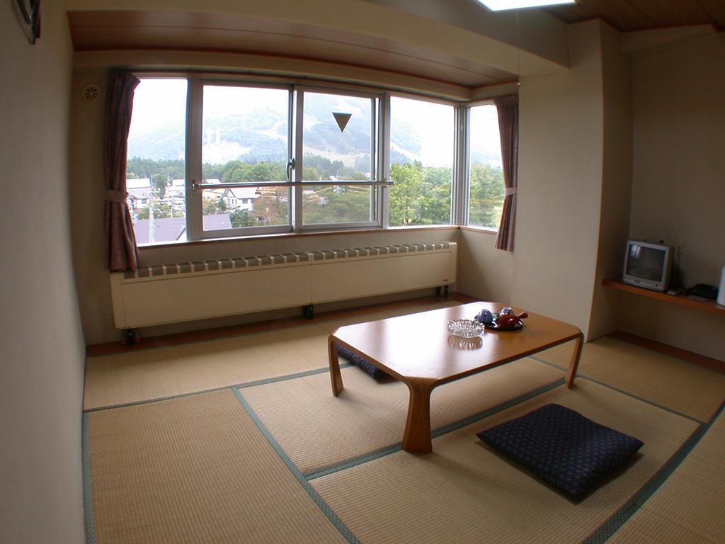 Mountside Jodel Hotel Hakuba Room photo